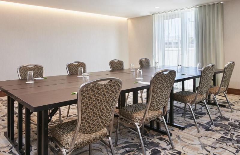 Courtyard By Marriott Erie Bayfront Hotel Екстериор снимка